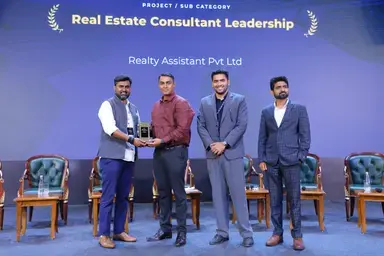Khushal Chopra Receives the Award at India Next Real Estate Expo 2026